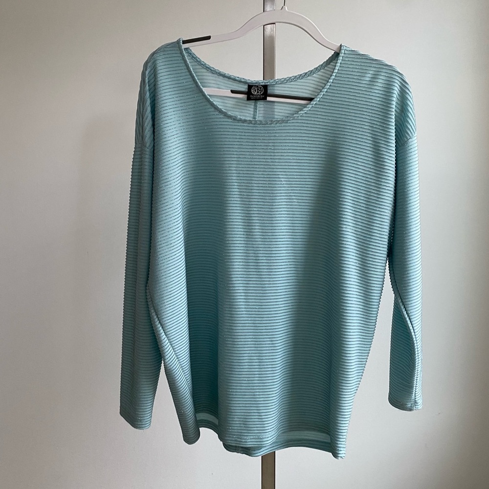 Long sleeve top with tiny silver lines